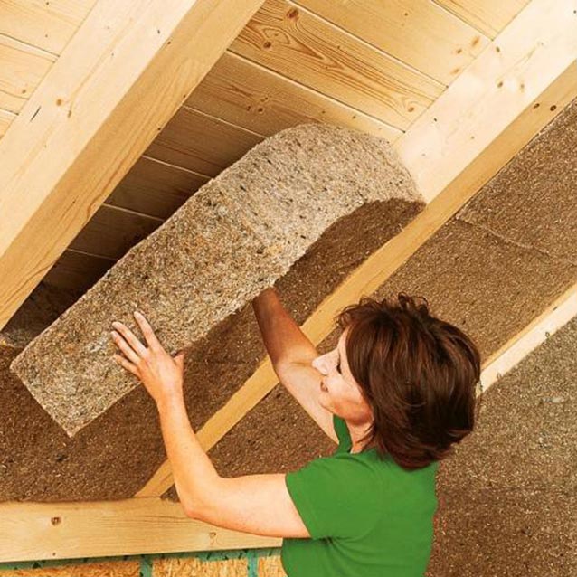 Flexible wood fiber FiberTherm Flex density 50kg/mc under roof insulation